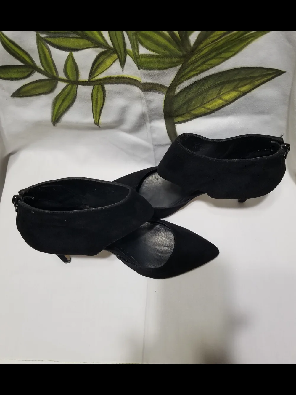 Aldo Black Women's 6.5 Suede Pointed-Toe Ankle Cuff Heels With Leather Insole